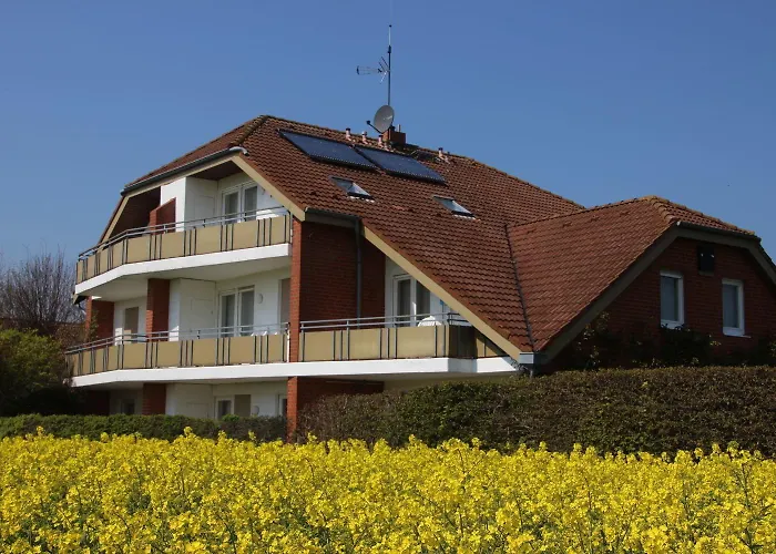 Unter Den Linden 2 *